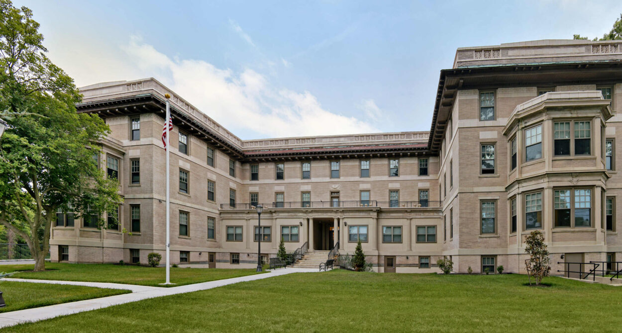 Presser Senior Apartments