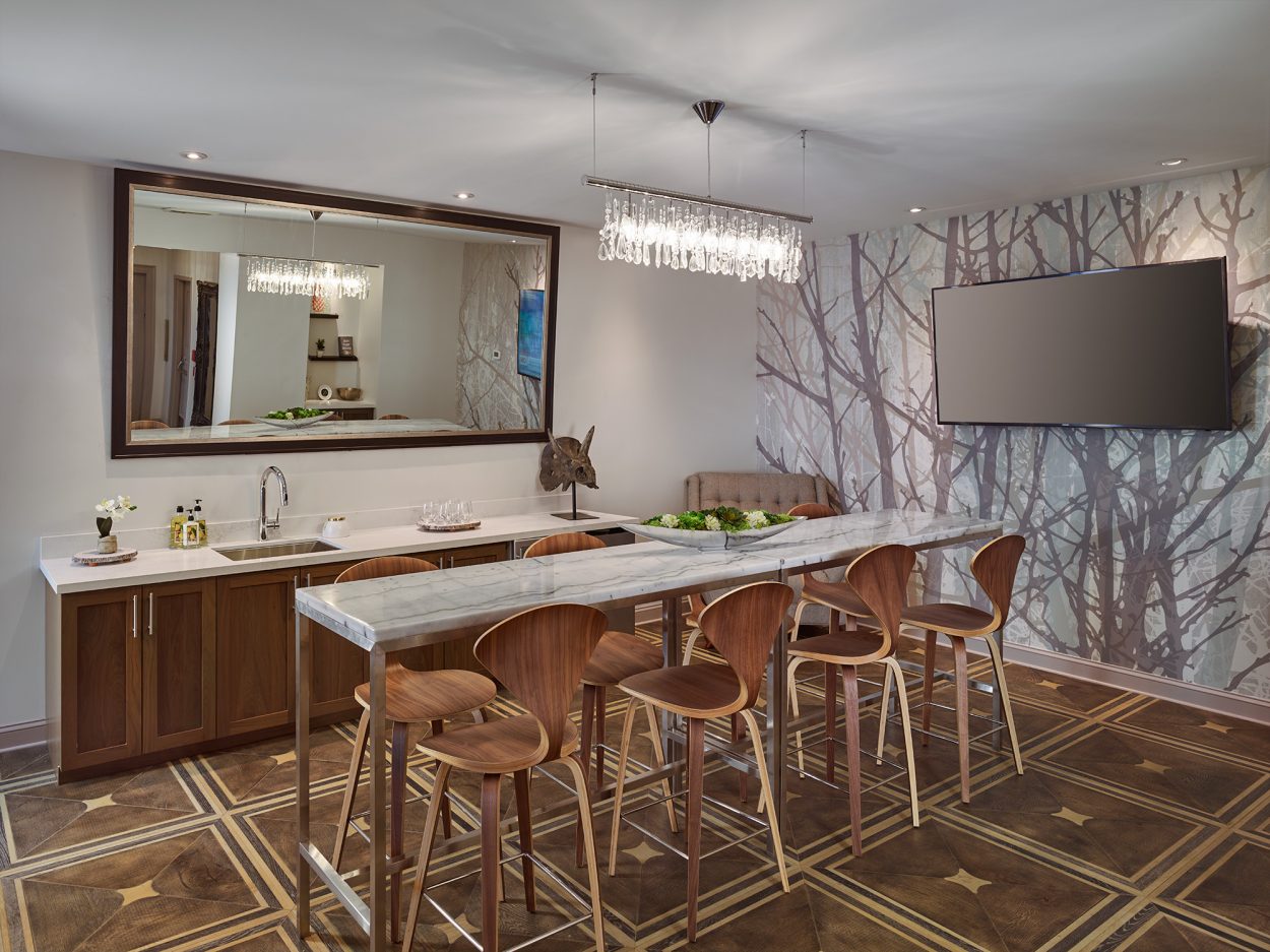 400 Walnut