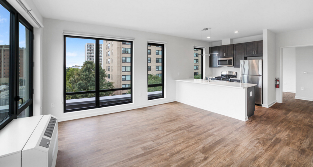 915 Broad – Newark