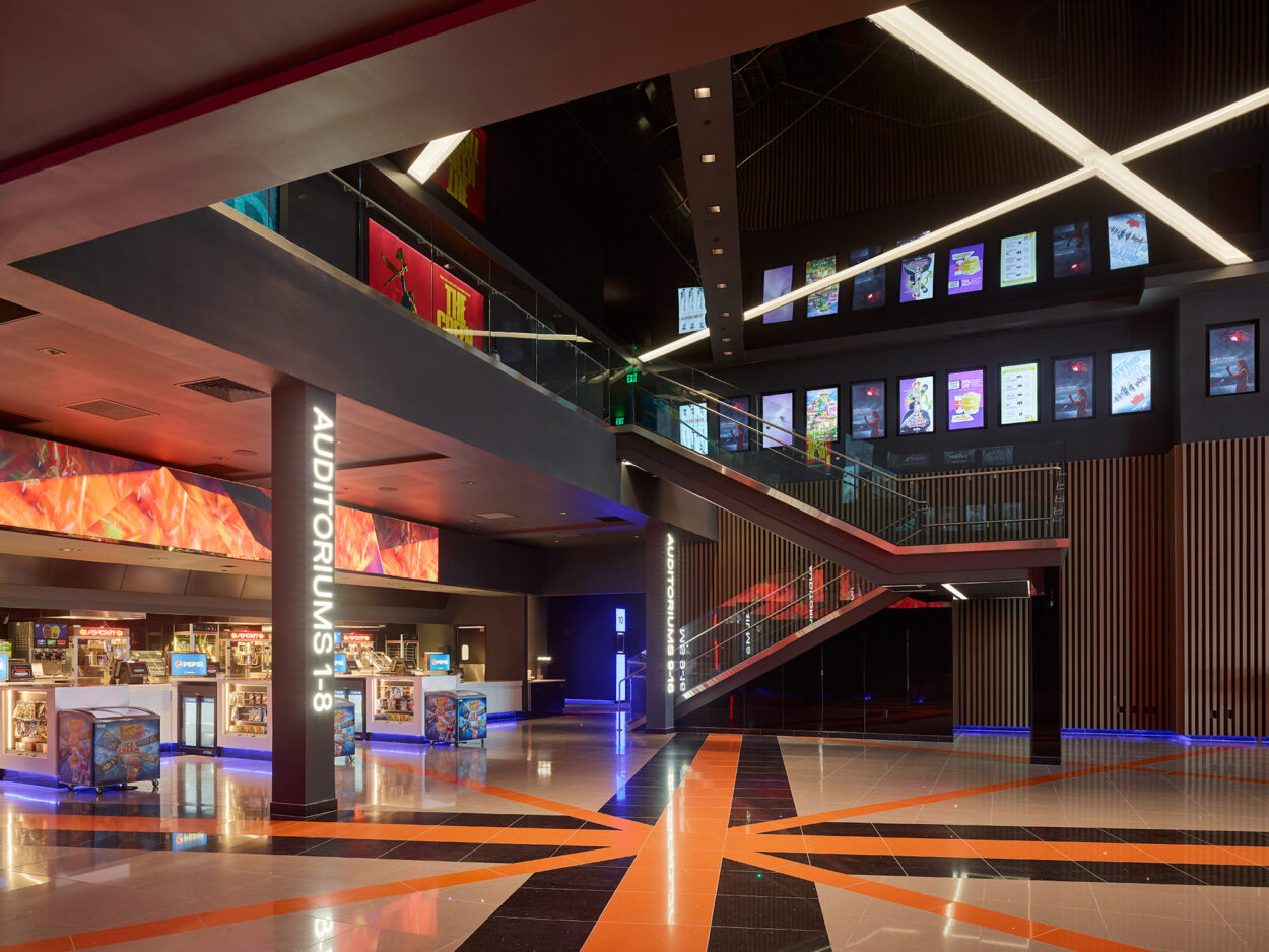 Regal – Valley Mall