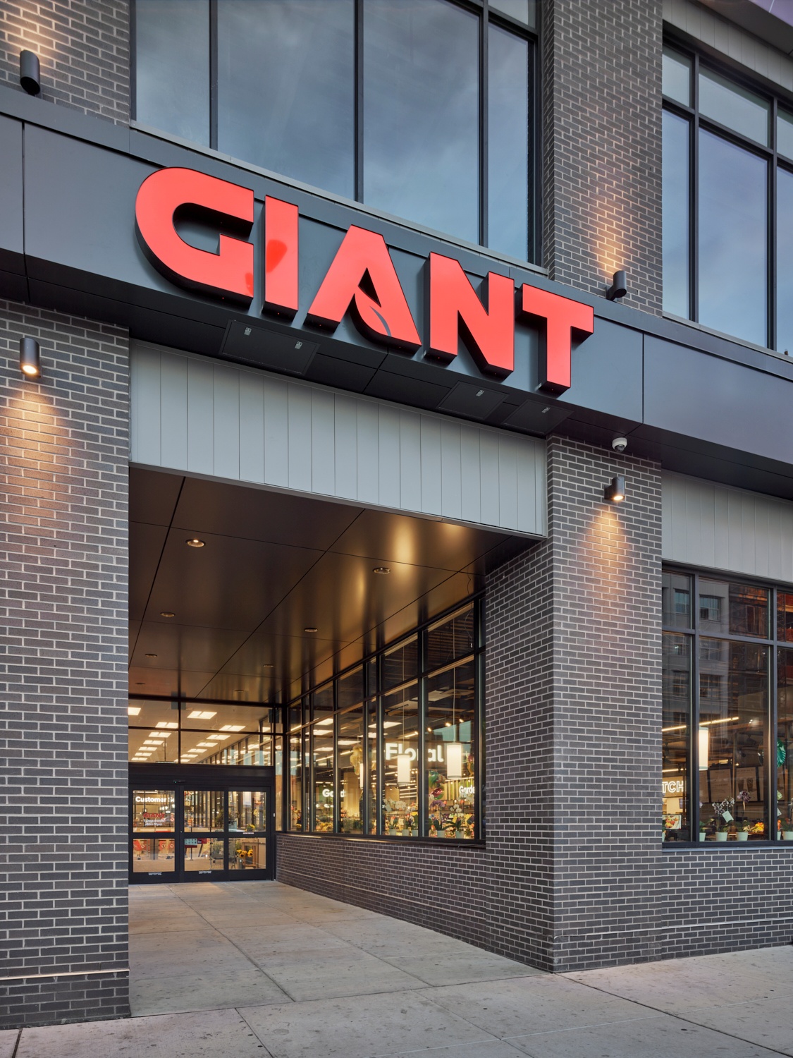 GIANT at the LVL North
