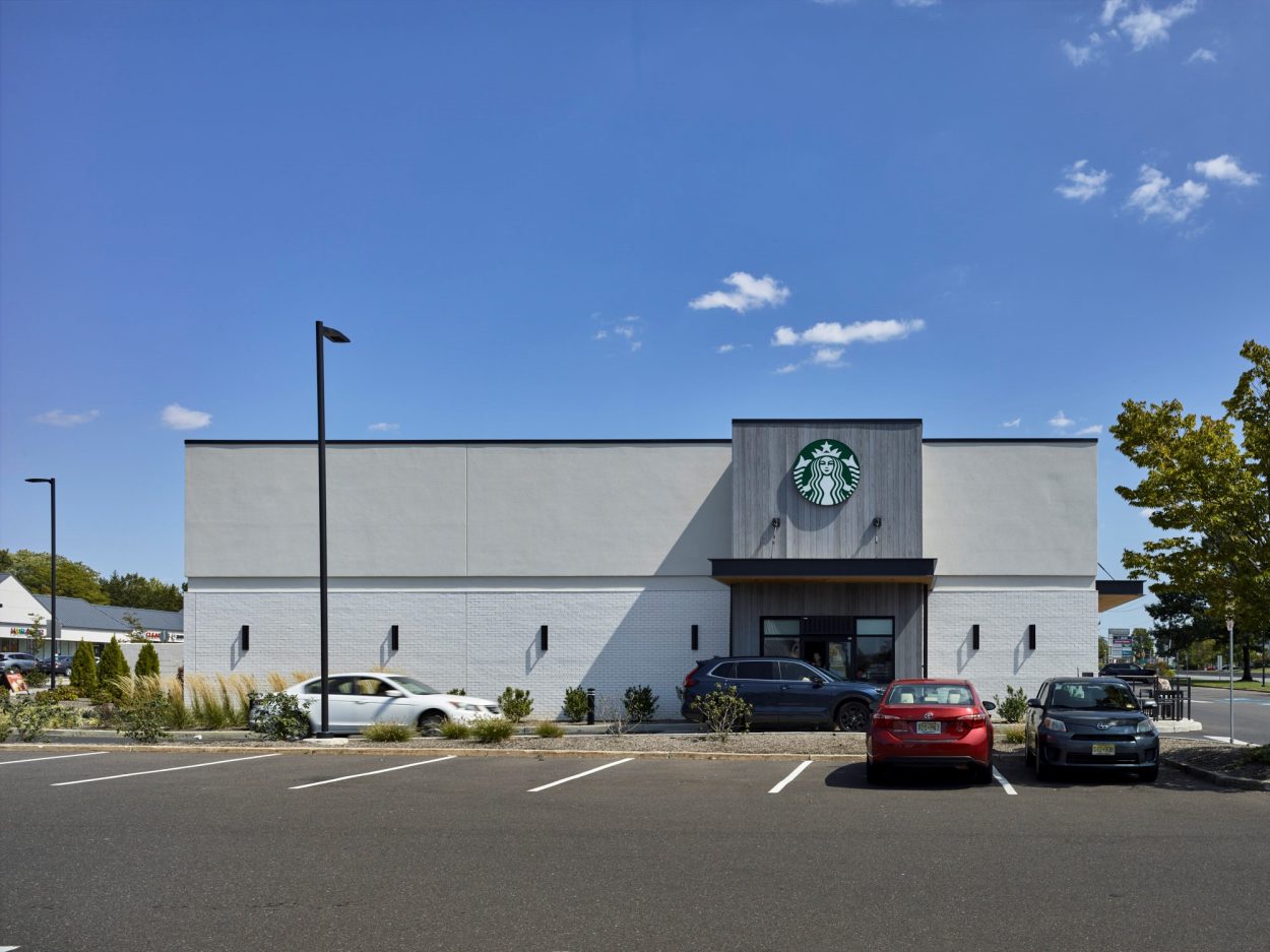 Larchmont Commons Shopping Center