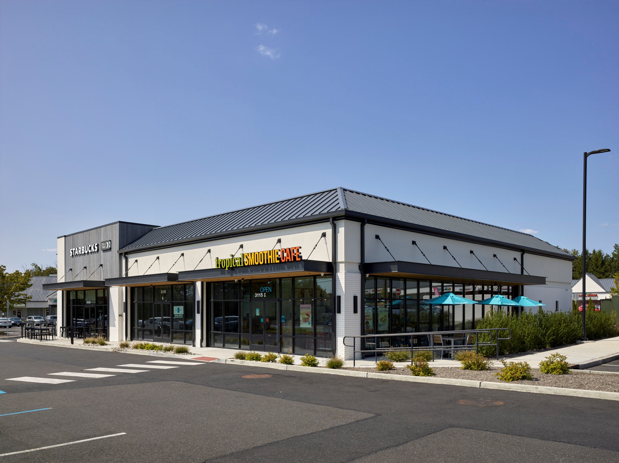 Larchmont Commons Shopping Center
